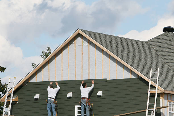 Professional Emergency Siding Repair technician working in Rockton, PA